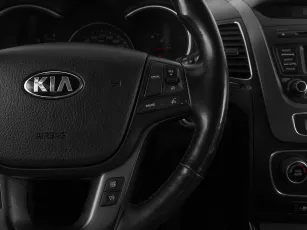 Kia  12