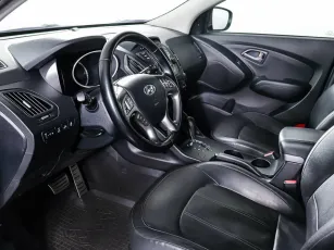 Hyundai  12