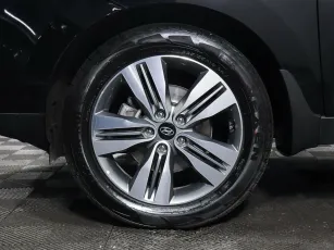 Hyundai  9