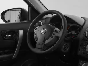 Nissan  10
