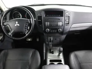 Mitsubishi  8