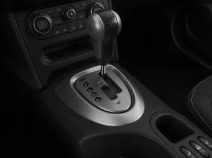 Nissan  16