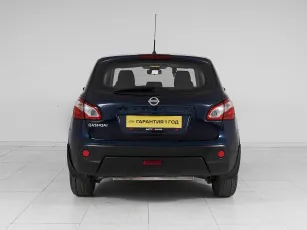 Nissan  5