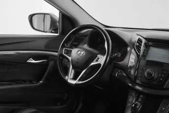 Hyundai  10