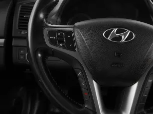 Hyundai  11