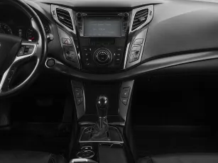 Hyundai  17