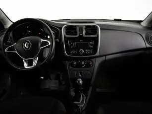 Renault  8
