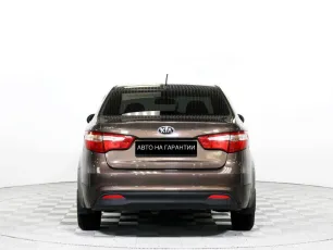 Kia  6