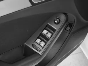 Audi  13