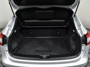 Nissan  15