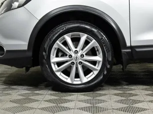 Nissan  7