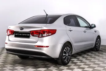 Kia  3