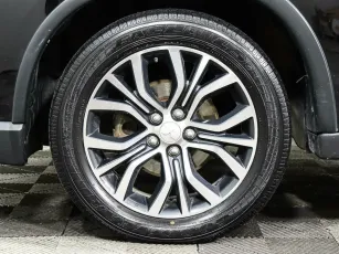Mitsubishi  7