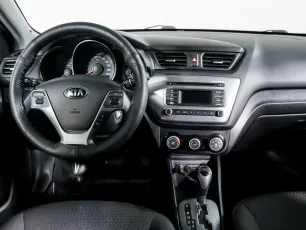 Kia  8