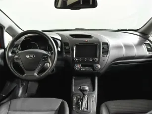 Kia  10