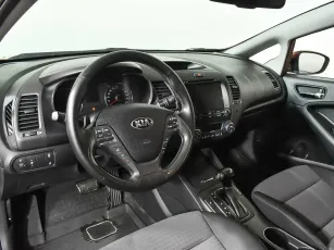 Kia  11