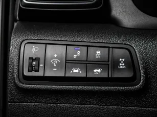 Hyundai  13