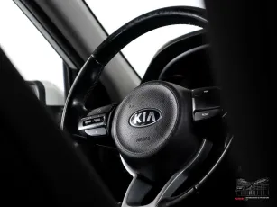 Kia  10