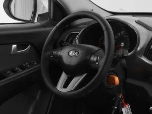 Kia  10