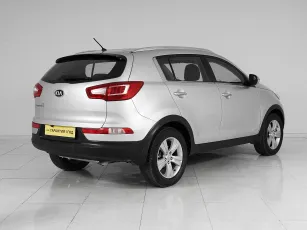 Kia  6