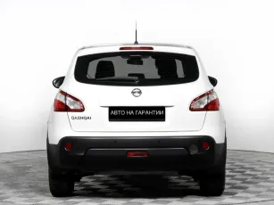 Nissan  6
