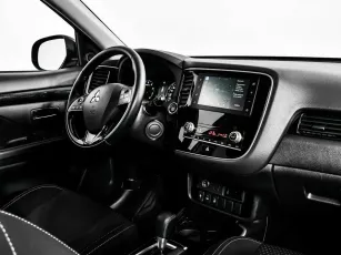 Mitsubishi  7