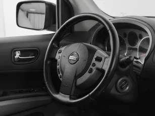 Nissan  10