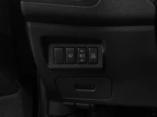 Nissan  14
