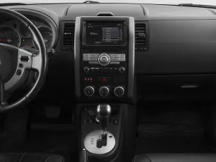 Nissan  16