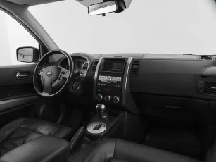 Nissan  9
