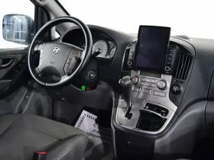 Hyundai  8