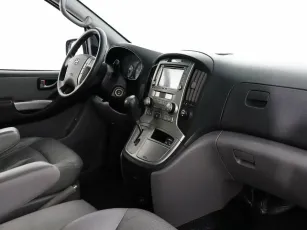 Hyundai  6