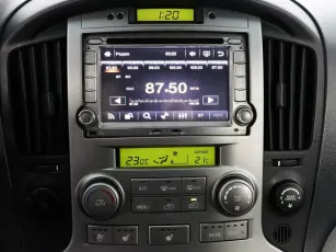 Hyundai  9
