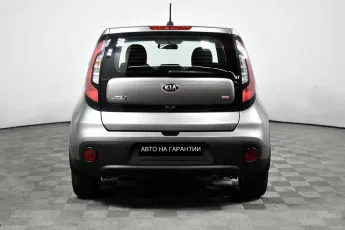 Kia  6