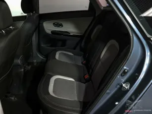 Kia  10