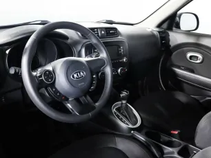 Kia  10