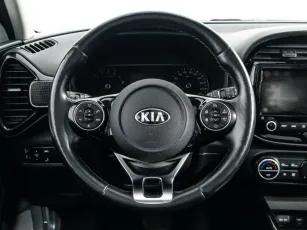 Kia  11