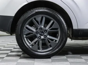 Kia  5