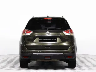 Nissan  4