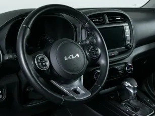 Kia  11