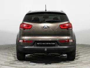 Kia  6