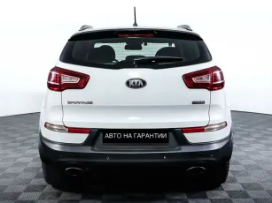 Kia  6