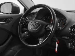 Audi  11