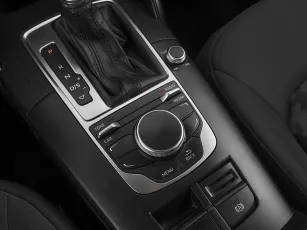 Audi  18
