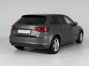 Audi  6