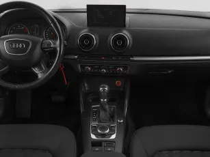 Audi  9