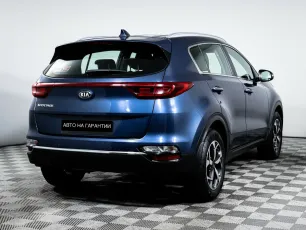 Kia  3