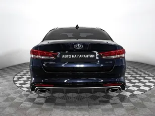 Kia  6