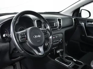 Kia  8