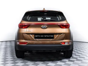 Kia  6